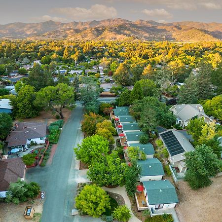 Aurora Park Cottages Calistoga Bagian luar foto