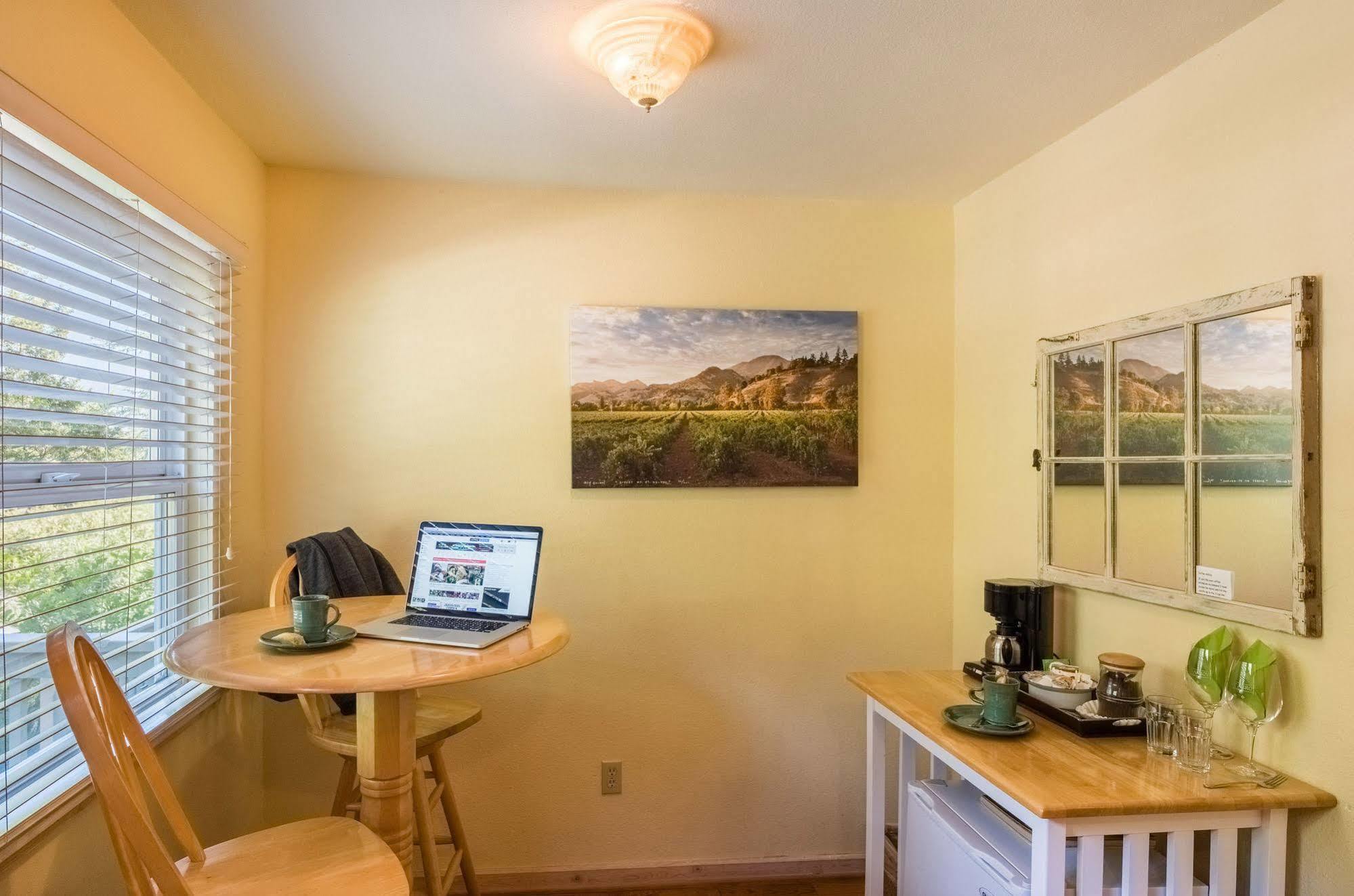 Aurora Park Cottages Calistoga Bagian luar foto
